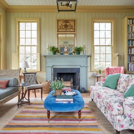 Mississippi Delta Folly: Living Room