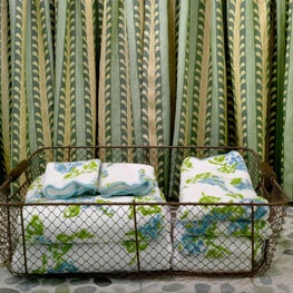 Transitional Courtyard Home