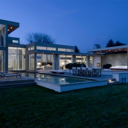 Fieldview Rear at Dusk