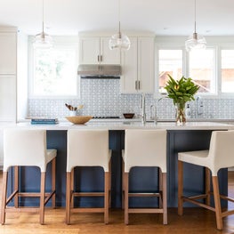 1920's Contemporary - Unpretentious Beauty