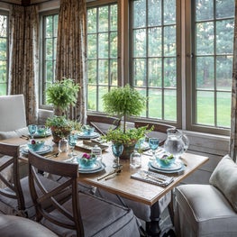 Four-Season Porch: Dining Area