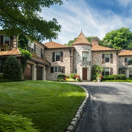 The front facade of an updated Main Line manor house.