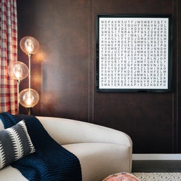 Hudson River View Apartment - Office View with Leather Wall