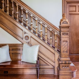 English Tudor, Staircase 