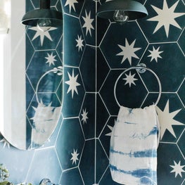 Seaside Cottage - Bathroom