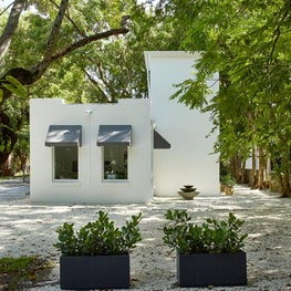 Studio at Villa Woodbine 