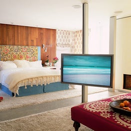 Venice Canals Contemporary