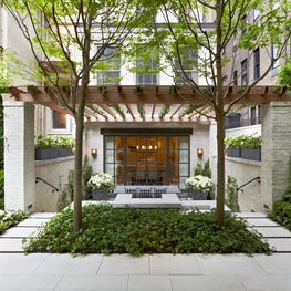 A townhouse renovation with Landscape Architecture by Hollander Design