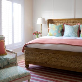 A Tropical Touch in the Guest Bedroom