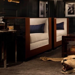 ShowHouse - Cigar room