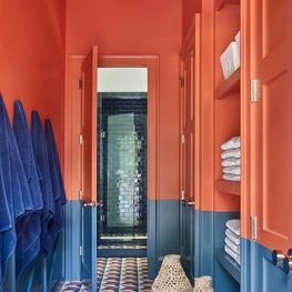 Davidson Avenue - Pool Bath