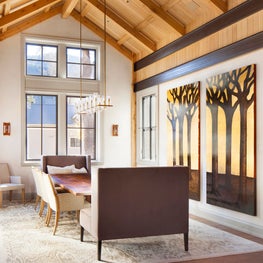 Mt. Barlow - Dining Room