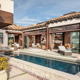 Seaside Luxe - Pool & Pool House