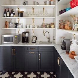 Keystone butler's pantry