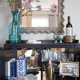 Manhattan Dry Bar Vignette