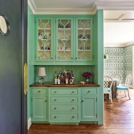 Mountain Brook House:  Bar