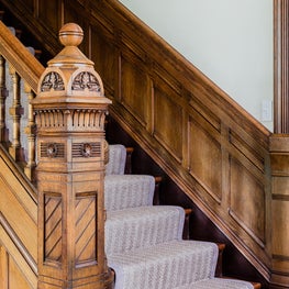 English Tudor, Staircase 