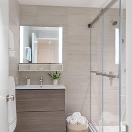 CITY CONDO IN THE SKY