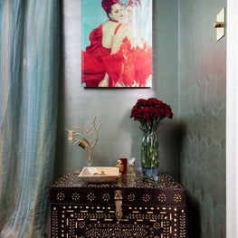 Pasadena Showcase 2020 Sophisticated Girls Room Closet