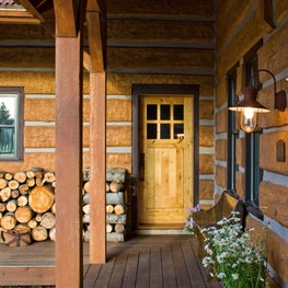 Mountain West Retreat: Entry Porch