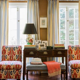 Commonwealth Ave, Living Room