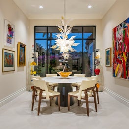 Florida Residence for Contemporary Painting and Art Glass Collectors