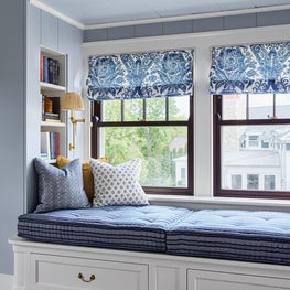 Reading nook, Lakefront Manor