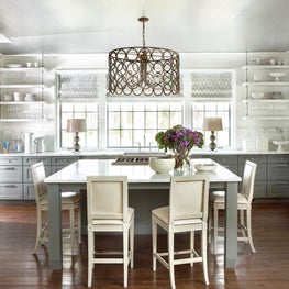 Southern Living Showhouse kitchen with breakfast bar island