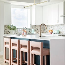 Fresh Hues:: A Waterfront Retreat