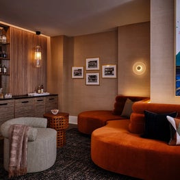 Lakewood, Whiskey Bar