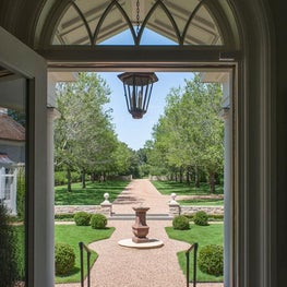 Entry, Longwood Farm, Texas