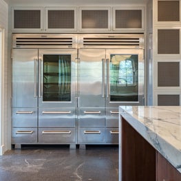 Refined industrialism in a classical modern kitchen
