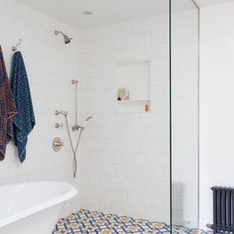 Wild in Williamsburg, Bath