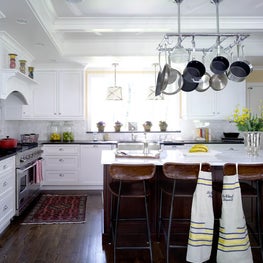 Transitional Courtyard Home