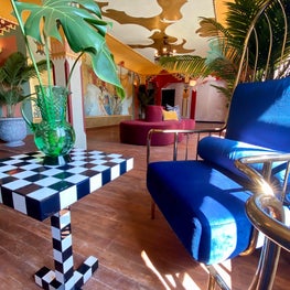 The Nirvana (Hollywood)