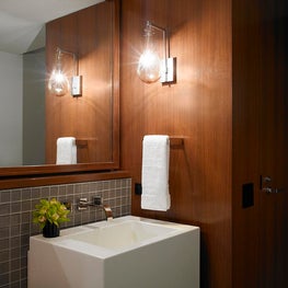 Lake Shore Single Family: Natural modernism for a home on the park