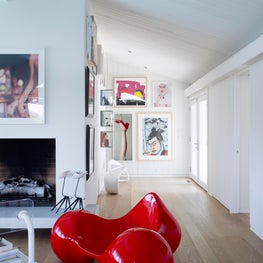 Eero Aarnio Tomato Chair in Modern Living Room - Hollywood Hills 