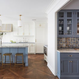 Lakeshore Drive Kitchen