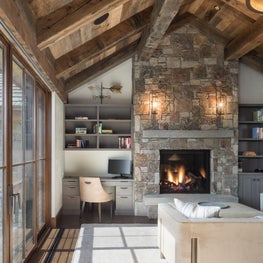 Rendezvous - Master Bedroom