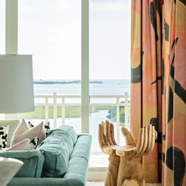 Fresh Hues:: A Waterfront Retreat