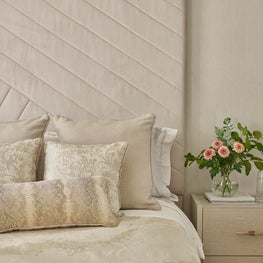 Kensington Townhouse Master Bedroom Bed Detail