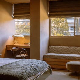 Voyager / West Hollywood