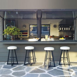 Outdoor Bar Area - Malibu Shore 