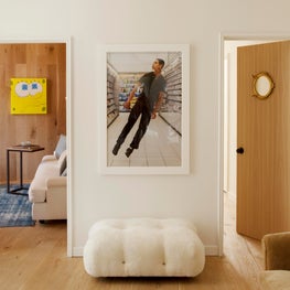 Foyere Looking into Family Room - Sunset Roundabout 