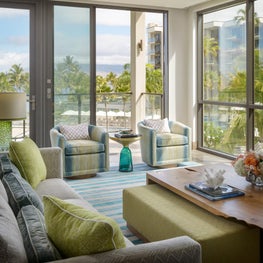 Hawaii Resort Living - Family Room with Patio access