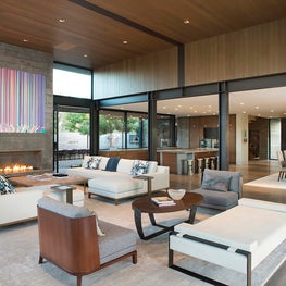 Living Room Sitting Area looking through to Kitchen - Napa Valley