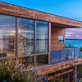 Mashomuck Master Balcony