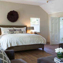 1930S CHURCH HOME REVIVAL