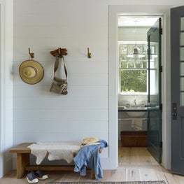 East Hampton Entrway