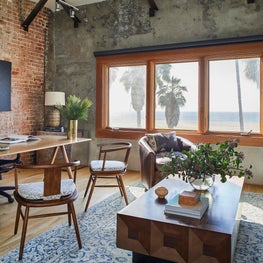 Executive's Beach Front Office in Venice California